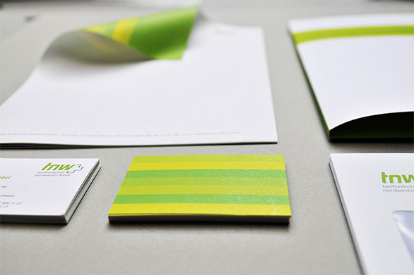 TNW - Konzeption - Strategie - Storytelling - Beratung - Social Media - Leitidee - Kampagnen - Workshops - Online-Marketing - Kreation - Websites - Keyvisuals - Corporate Designs - Bildwelten - Logos - Broschüren - Display Ads - Geschäftspapiere - Flyer - Microsites - Inserate - Plakate- Blogs - Text - Umsetzung - Mediaplanung - Druckvorstufe - Mediaschaltung - Beratung - Lieferanten-Management - Controlling - Reporting - Da sein, wo die Zielgruppe ist - Maximal Partnerschaftlich - Maximal Digital - Maximal Effizient - One-Stop-Shop